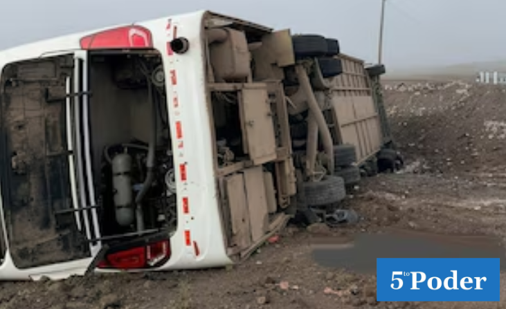 Un bus se despistó en la vía Interoceánica dejando 4 fallecidos y 23 heridos.