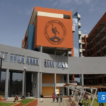 Egresados de UPAO Piura protestan por suspensión de graduación